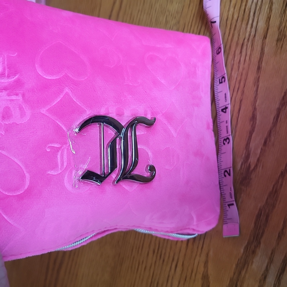 NWT Juicy Couture pink cosmetic bag - Picture 3 of 10